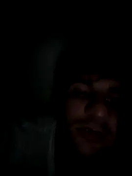 Snapshot of michemichemiche8 chatting on 11/01/25, 04:14 michemichemiche8 online show from 11/01/25, 04:14