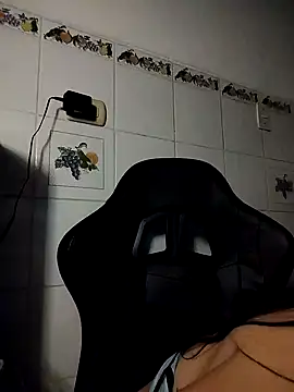 Snapshot of StarSex22 chatting on 12/29/24, 08:00 StarSex22 online show from 12/29/24, 08:00