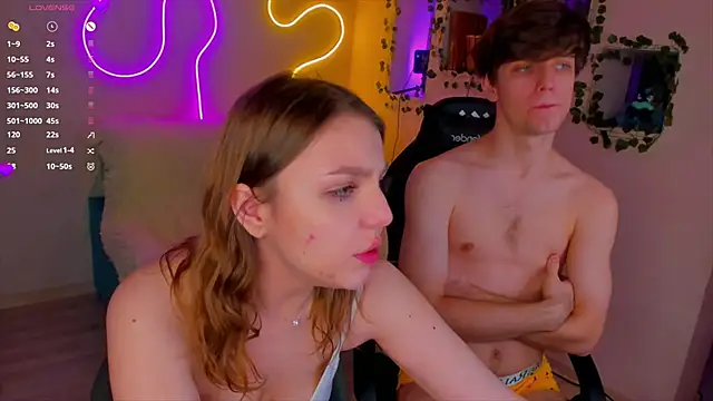 RobertAndLinela online show from 12/30/24, 10:01