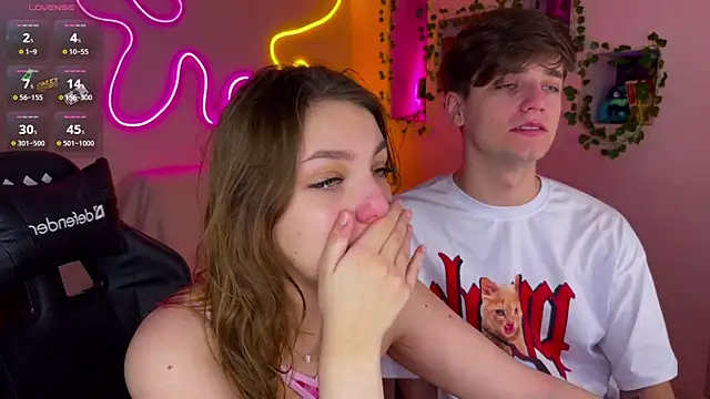 RobertAndLinela online show from 02/05/25, 06:48