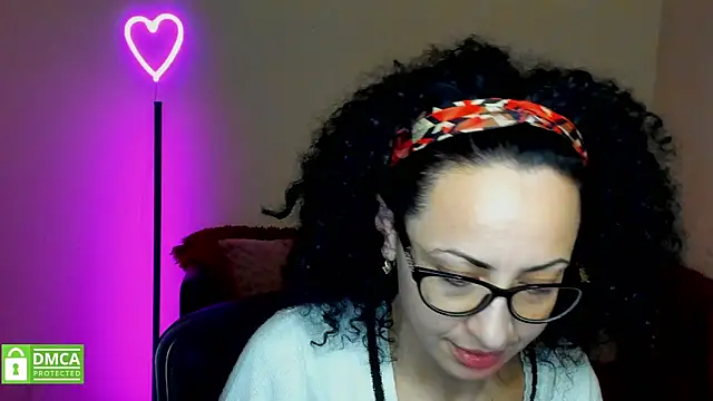 Arianasweety23 online show from 01/28/25, 09:29