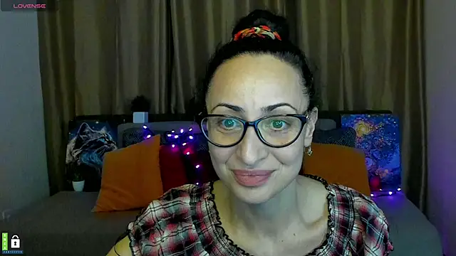 Arianasweety23 online show from 02/06/25, 03:41