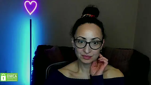 Arianasweety23 online show from 02/13/25, 04:17
