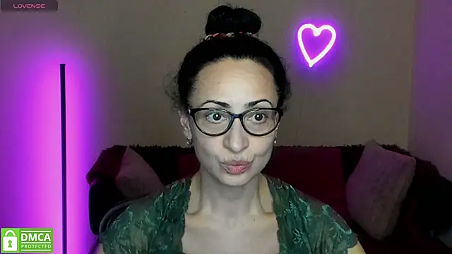 Arianasweety23 online show from 03/11/25, 06:30