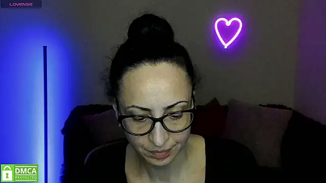 Arianasweety23 online show from 03/13/25, 06:23