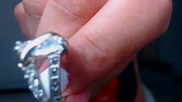 Snapshot of IsabellRodriguez18 chatting on 02/08/25, 06:54 IsabellRodriguez18 online show from 02/08/25, 06:54