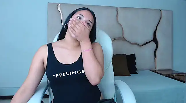 Snapshot of IsabellRodriguez18 chatting on 02/12/25, 03:29 IsabellRodriguez18 online show from 02/12/25, 03:29