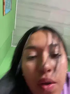 Snapshot of IsabellRodriguez18 chatting on 02/21/25, 01:55 IsabellRodriguez18 online show from 02/21/25, 01:55