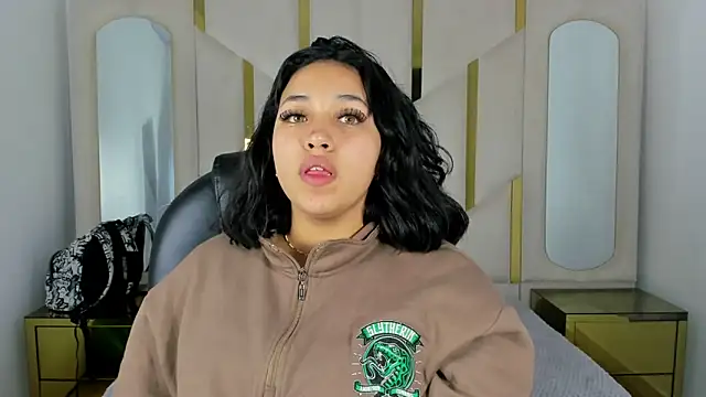 Snapshot of IsabellRodriguez18 chatting on 09/09/25, 03:17 IsabellRodriguez18 online show from 09/09/25, 03:17