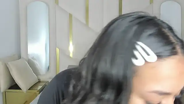 Snapshot of IsabellRodriguez18 chatting on 11/27/25, 04:14 IsabellRodriguez18 online show from 11/27/25, 04:14