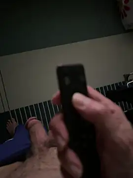 Snapshot of mas317592 chatting on 02/24/25, 11:52 mas317592 online show from 02/24/25, 11:52