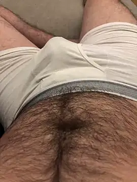 Snapshot of 22TT2295 chatting on 01/05/25, 04:04 22TT2295 online show from 01/05/25, 04:04