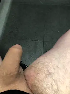 Snapshot of 22TT2295 chatting on 01/17/25, 08:02 22TT2295 online show from 01/17/25, 08:02