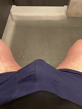 Snapshot of 22TT2295 chatting on 01/23/25, 07:54 22TT2295 online show from 01/23/25, 07:54