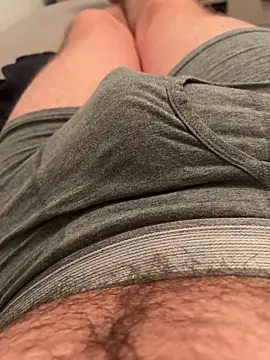 Snapshot of 22TT2295 chatting on 03/06/25, 09:42 22TT2295 online show from 03/06/25, 09:42