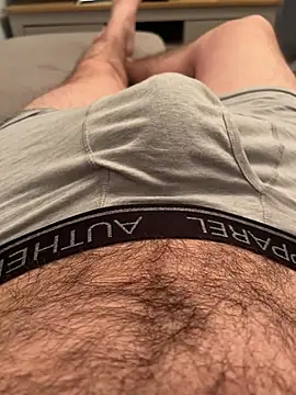 Snapshot of 22TT2295 chatting on 03/14/25, 04:43 22TT2295 online show from 03/14/25, 04:43