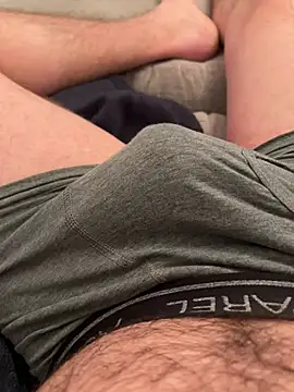 Snapshot of 22TT2295 chatting on 03/15/25, 04:46 22TT2295 online show from 03/15/25, 04:46