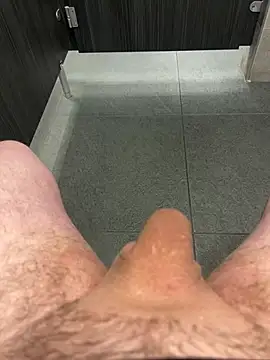 Snapshot of 22TT2295 chatting on 03/16/25, 08:21 22TT2295 online show from 03/16/25, 08:21