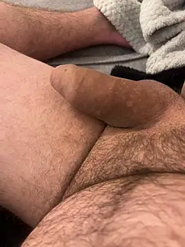 Snapshot of 22TT2295 chatting on 03/03/26, 04:40 22TT2295 online show from 03/03/26, 04:40