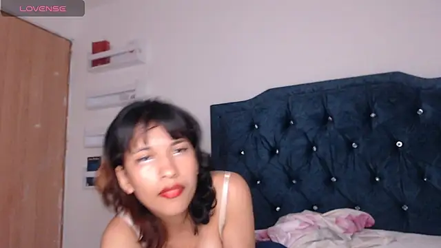 mari heart online show from 03/21/25, 03:55