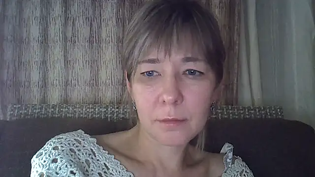 Snapshot of EllaJohnsonX chatting on 01/18/25, 03:20 EllaJohnsonX online show from 01/18/25, 03:20