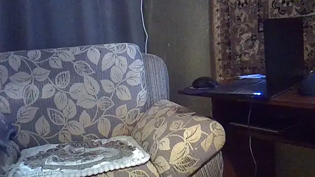 Snapshot of EllaJohnsonX chatting on 04/11/26, 07:29 EllaJohnsonX online show from 04/11/26, 07:29