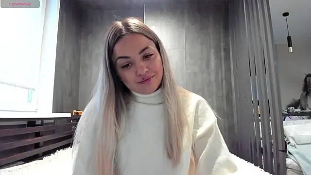 Snapshot of Mia___murrr chatting on 11/11/25, 02:11 Mia murrr online show from 11/11/25, 02:11