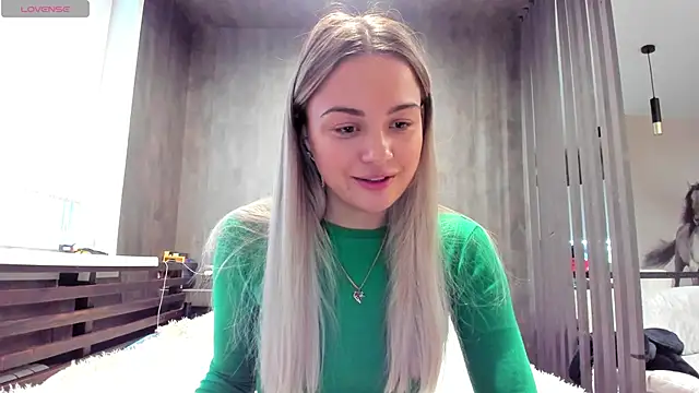 Snapshot of Mia___murrr chatting on 12/04/25, 03:16 Mia murrr online show from 12/04/25, 03:16