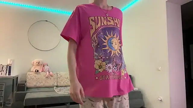 yunasuka online show from 02/20/25, 10:48