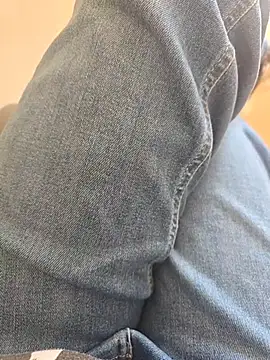 lizzzziee online show from 10/13/25, 11:10