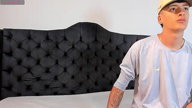 two milkyway online show from 10/08/25, 12:36