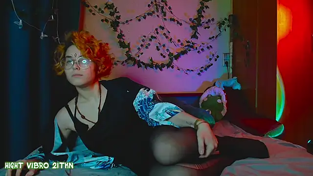 TrickyKitsune online show from 03/07/25, 03:49