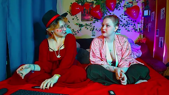 TrickyKitsune online show from 02/15/26, 03:09