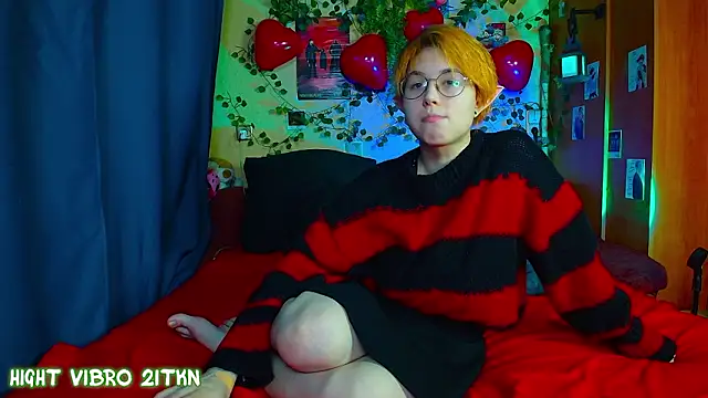 TrickyKitsune online show from 02/26/26, 03:33