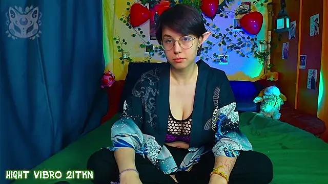 TrickyKitsune online show from 03/20/26, 02:55