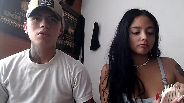 Snapshot of Thiago_x_Sahara chatting on 01/06/25, 01:30 Thiago x Sahara online show from 01/06/25, 01:30