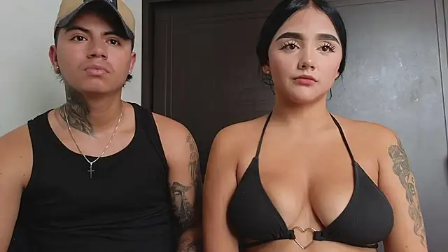 Snapshot of Thiago_x_Sahara chatting on 03/14/25, 06:29 Thiago x Sahara online show from 03/14/25, 06:29