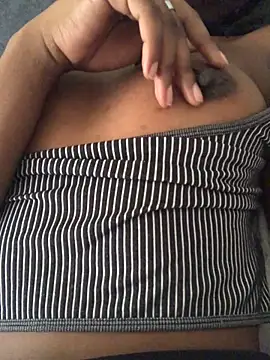 Snapshot of xxSexyTalia28 chatting on 01/29/25, 10:27 xxSexyTalia28 online show from 01/29/25, 10:27