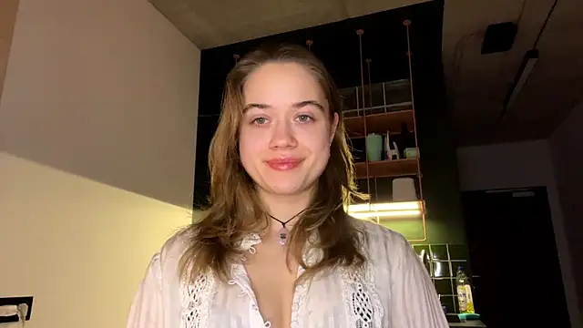 Snapshot of RoxyStar17 chatting on 01/13/25, 08:26 RoxyStar17 online show from 01/13/25, 08:26