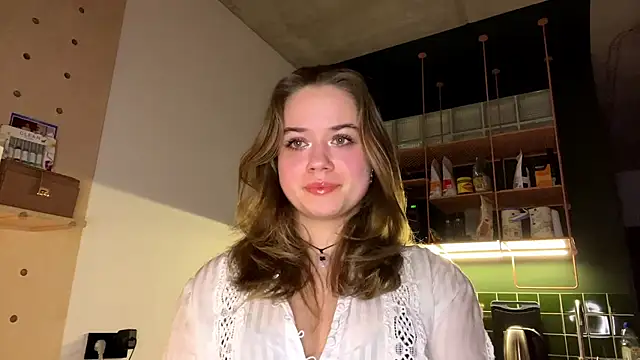 Snapshot of RoxyStar17 chatting on 01/29/25, 08:25 RoxyStar17 online show from 01/29/25, 08:25