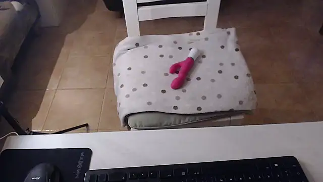 LasolitaAuri online show from 02/01/25, 05:58