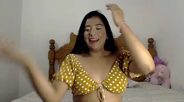 Coral0403 online show from 01/11/25, 12:44