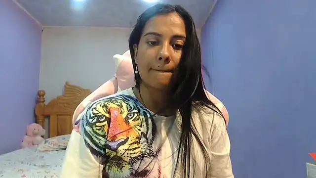 Coral0403 online show from 09/12/25, 12:33