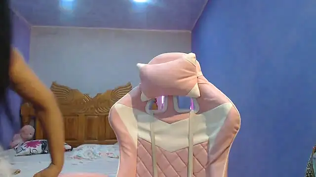 Coral0403 online show from 10/20/25, 06:30