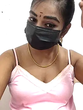 meena 27 online show from 11/25/25, 08:14