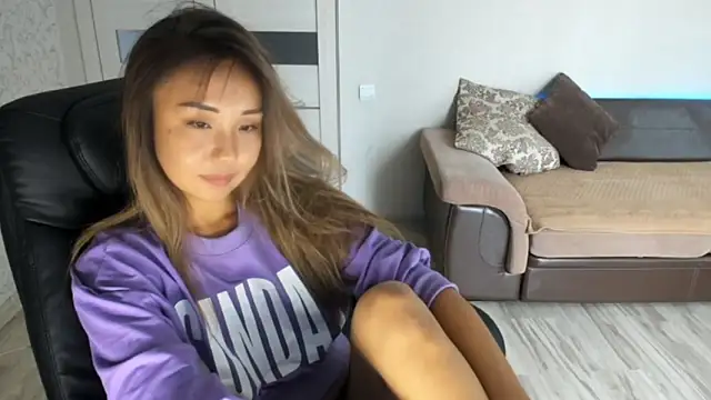 karishee online show from 10/19/25, 07:58