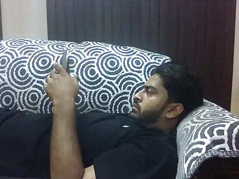 indihotguy online show from 10/04/25, 10:46