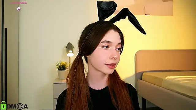 LittleOriana online show from 02/01/25, 07:23