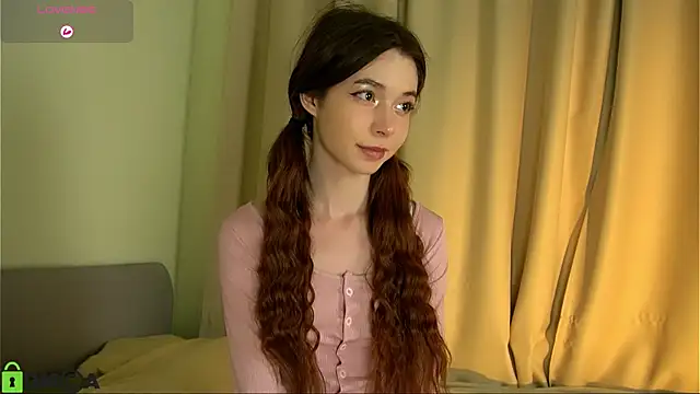 LittleOriana online show from 02/13/25, 08:34