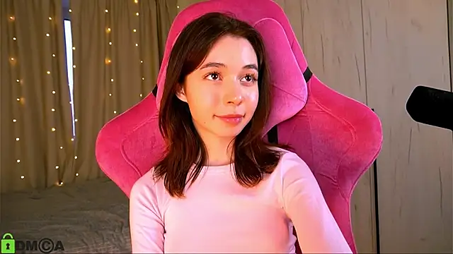 LittleOriana online show from 03/14/25, 05:05